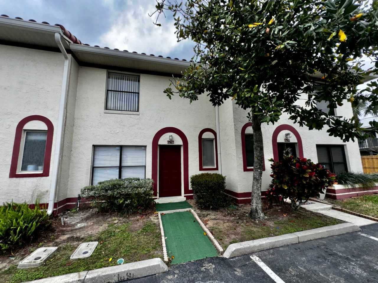 2-bedroom 1.5 bath Hidden Creek Townhome!