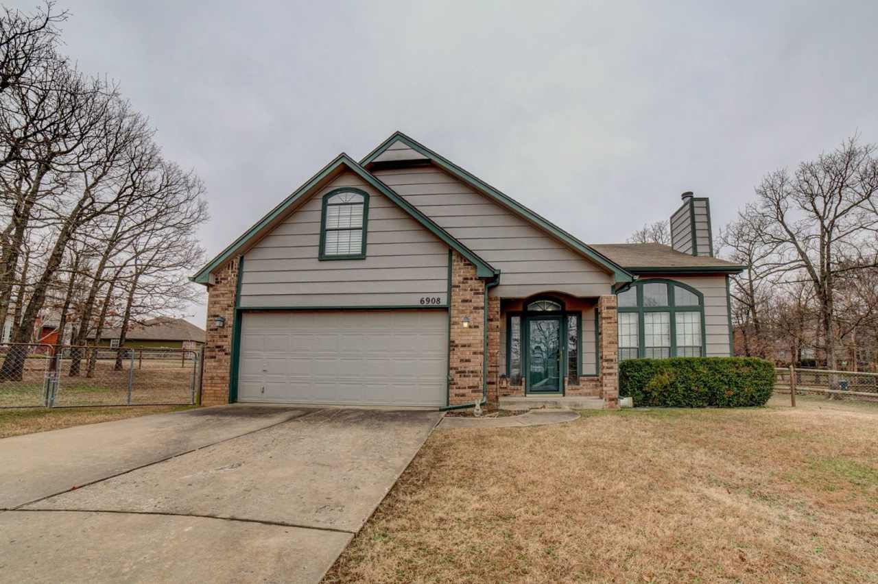 West Tulsa Gem! 3 Bed 2.5 Bath