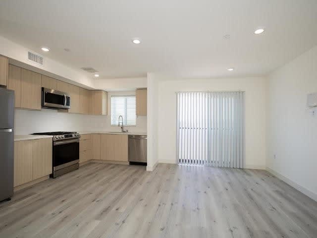 11701 Gateway Blvd Unit E21