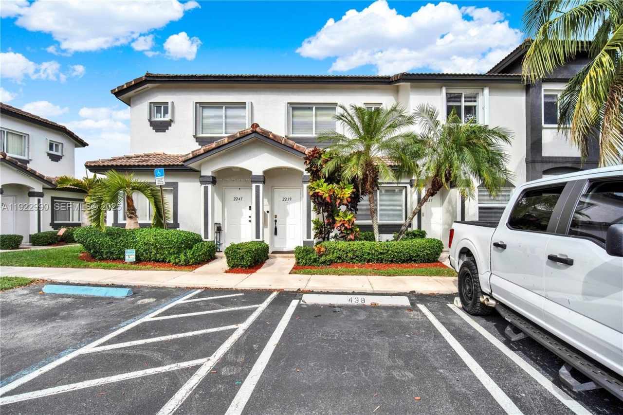 2239 SE 23rd Ave