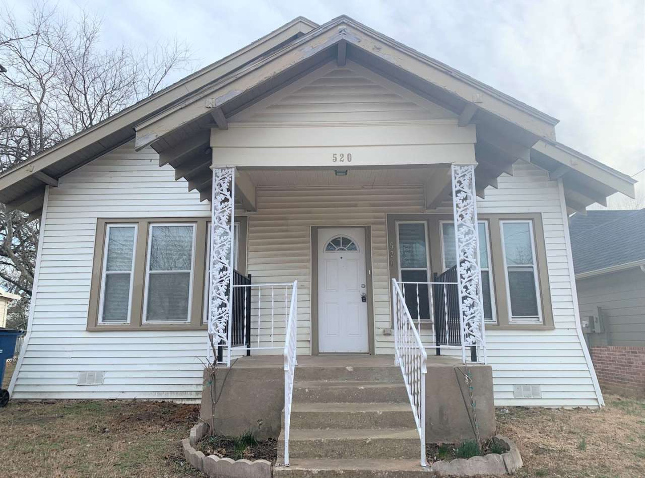 520 E Day Street, Denison, Texas 75021