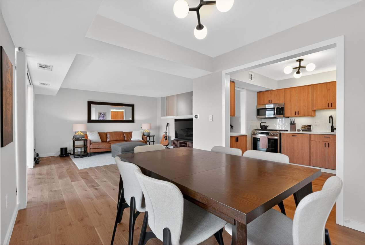 2 bed 1 bath condo for rent in Rockville