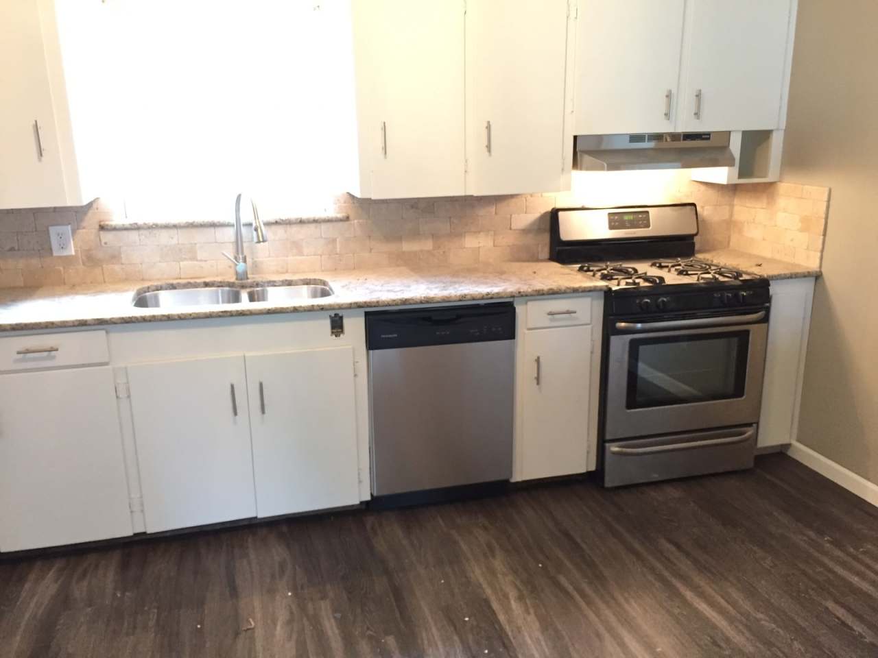 3/2 with fenced yard