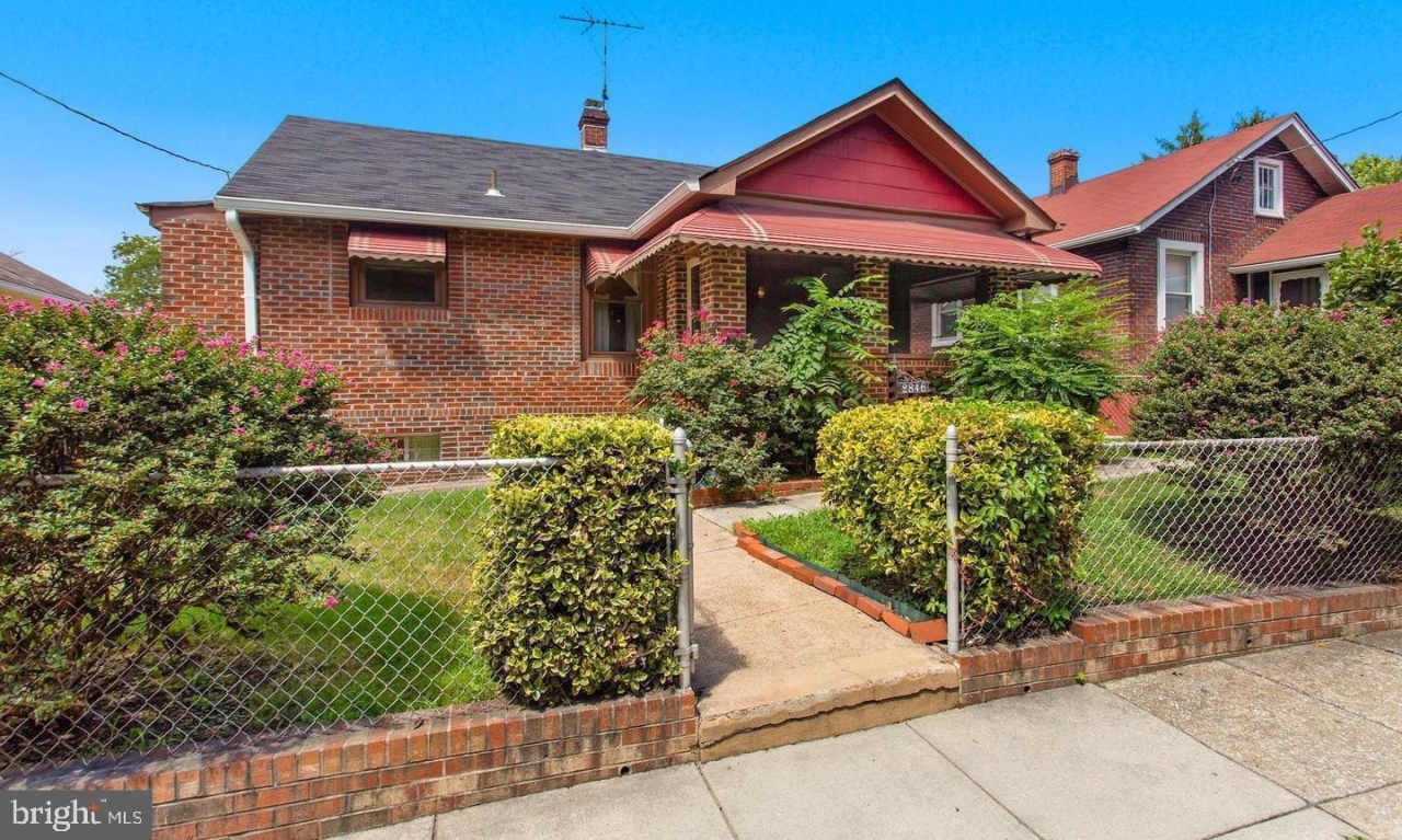 2846 VISTA Street NE