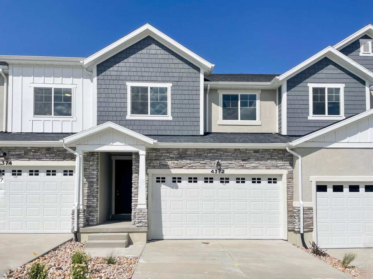 Beautiful 2-Story Premier Townhome w/Attached 2-Car Garage and Unfinished Basement in Herriman