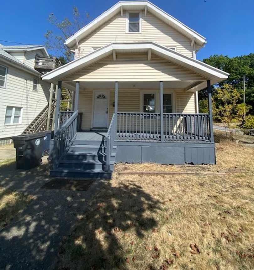 Welcoming 5BR/3BA with Dining Room  Laundry—Minutes to UA and Downtown