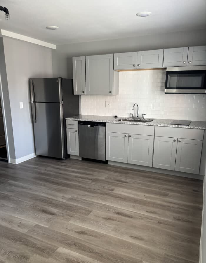 1910 South Pine Street