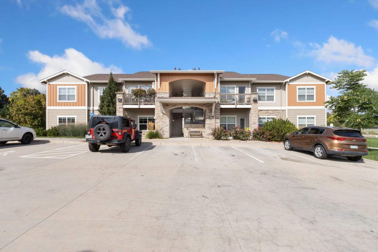 5233 Boardwalk Drive A101