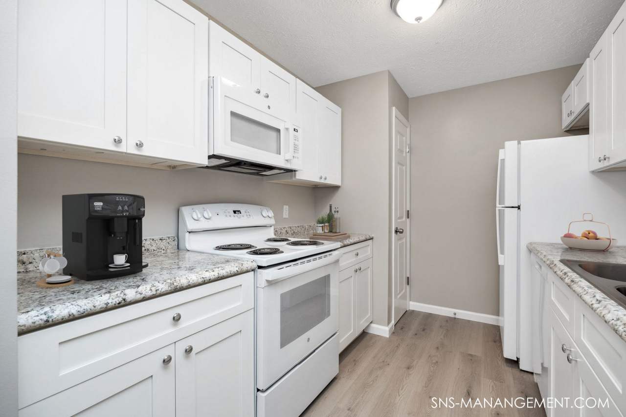 1/2 OFF 1st MONTHS RENT!! Savannah Heights Apartments - Newly Renovated 2 Bed 2 Full Bath!