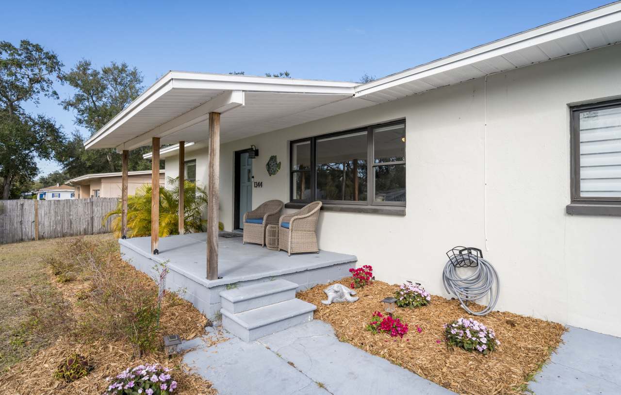 1344 Springdale Street