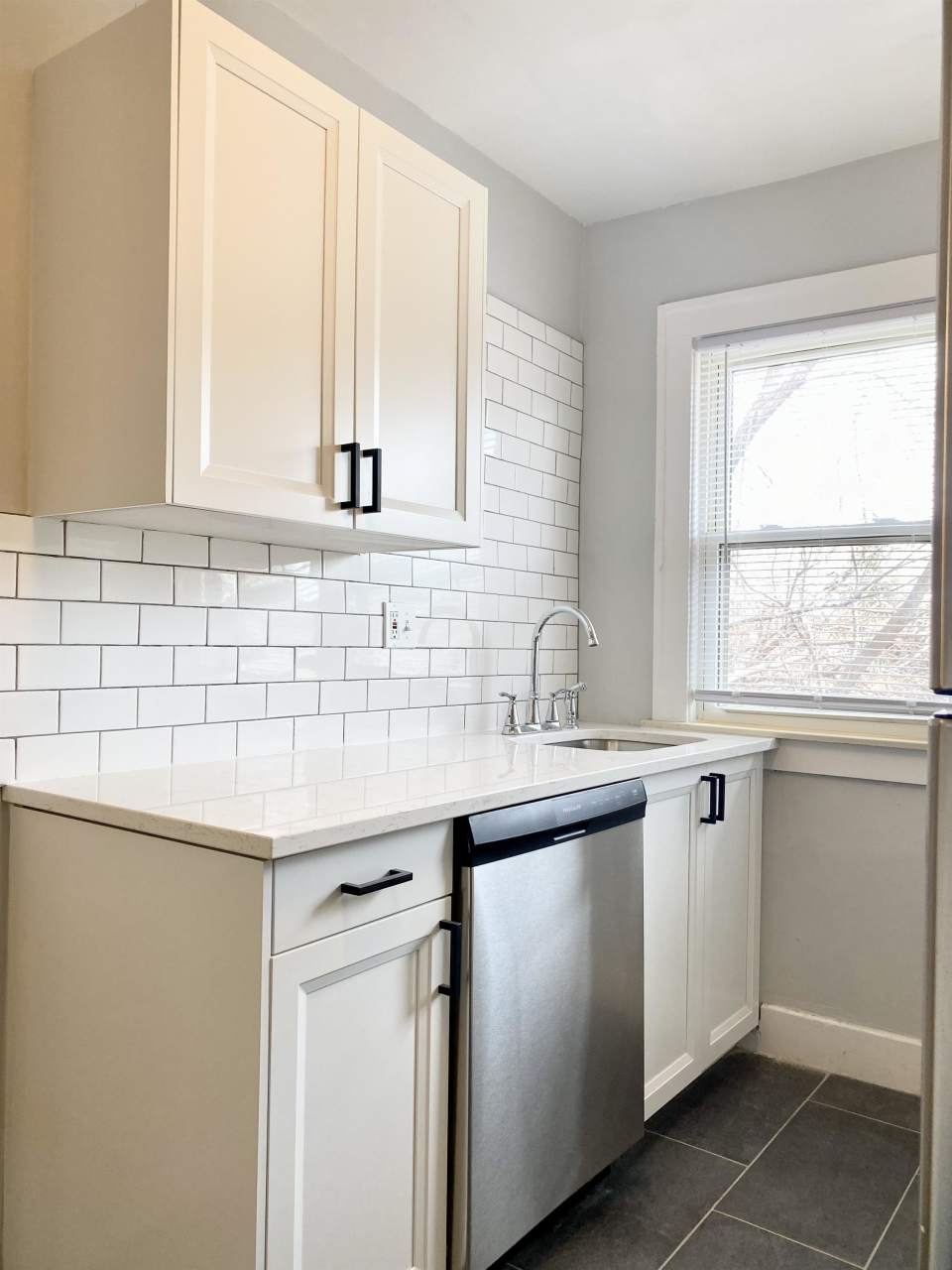 139 East Henry Street - 139-2