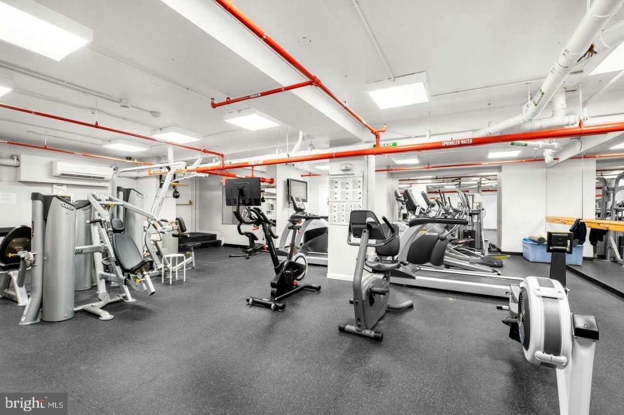 226 W RITTENHOUSE Square unit: 1718