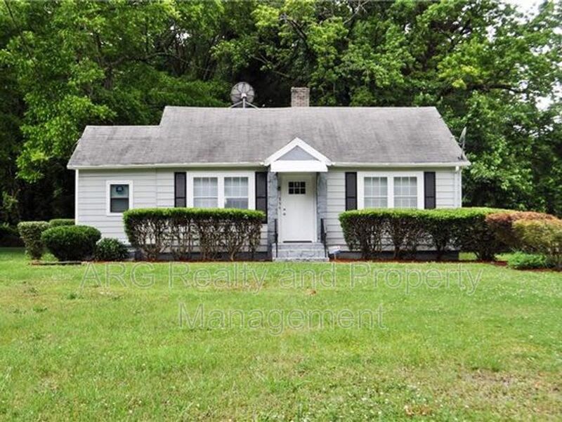 354 Hamilton E Holmes Drive Northwest