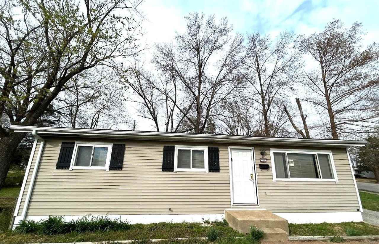 745 Ferguson Ave