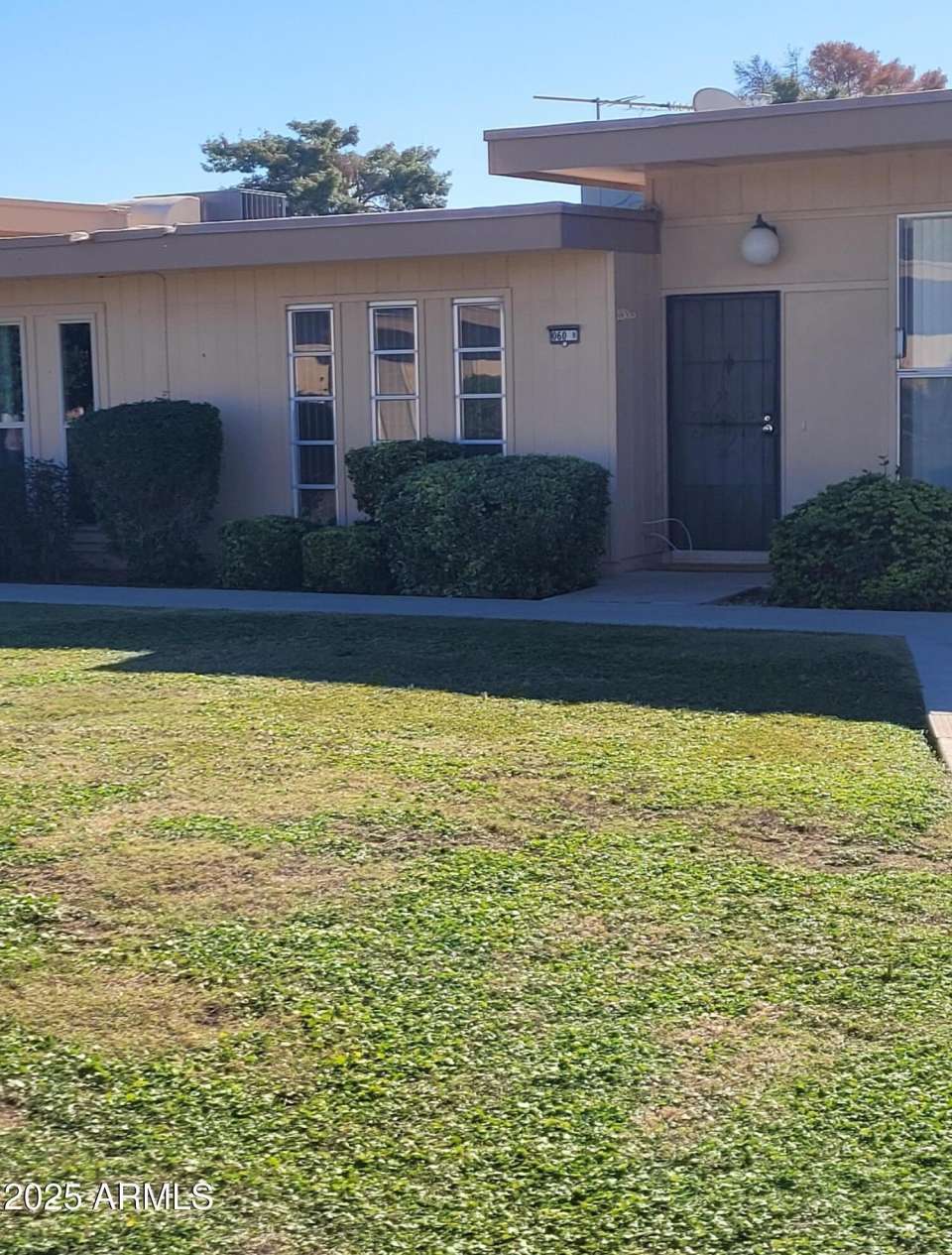 10060 W ROYAL OAK Road unit: B