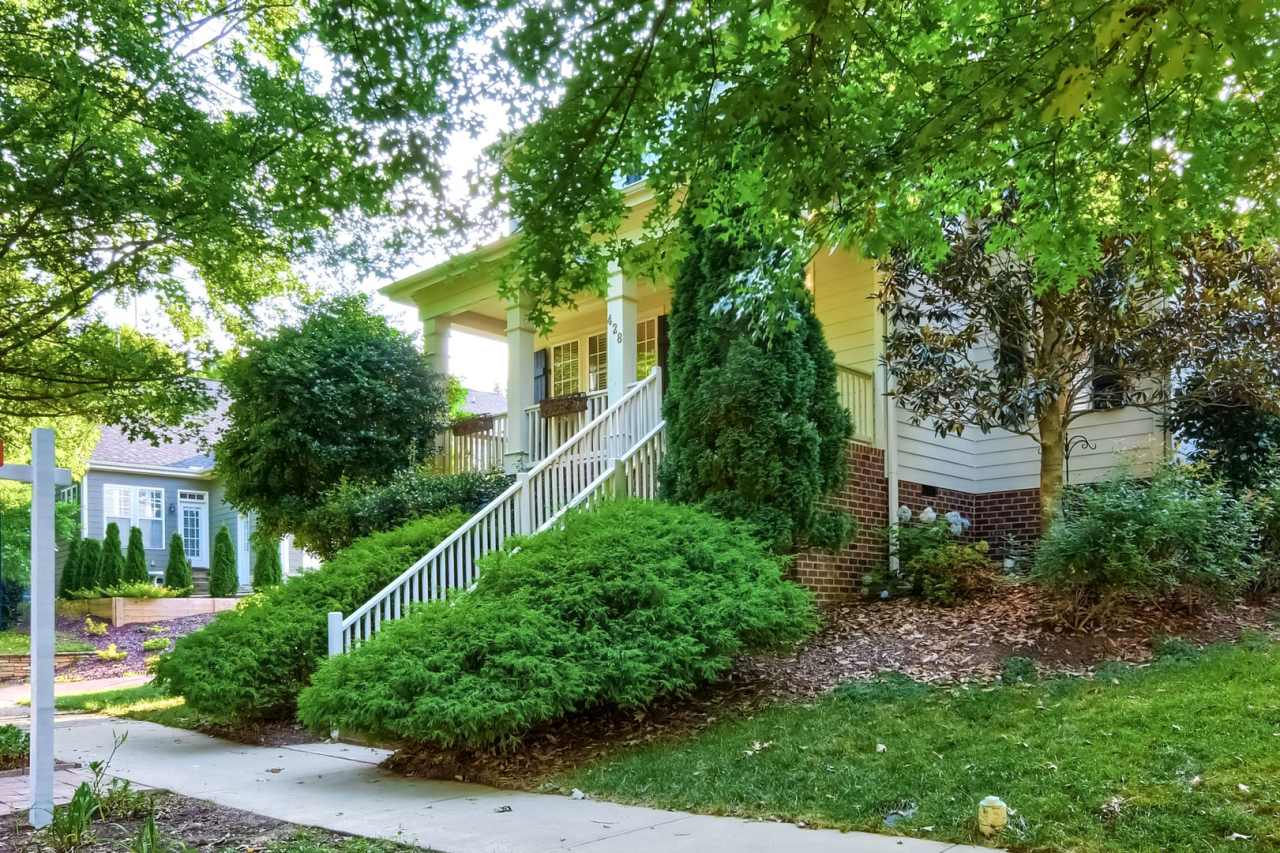 4 Bedroom 2.5 bath single family home in Holly Springs