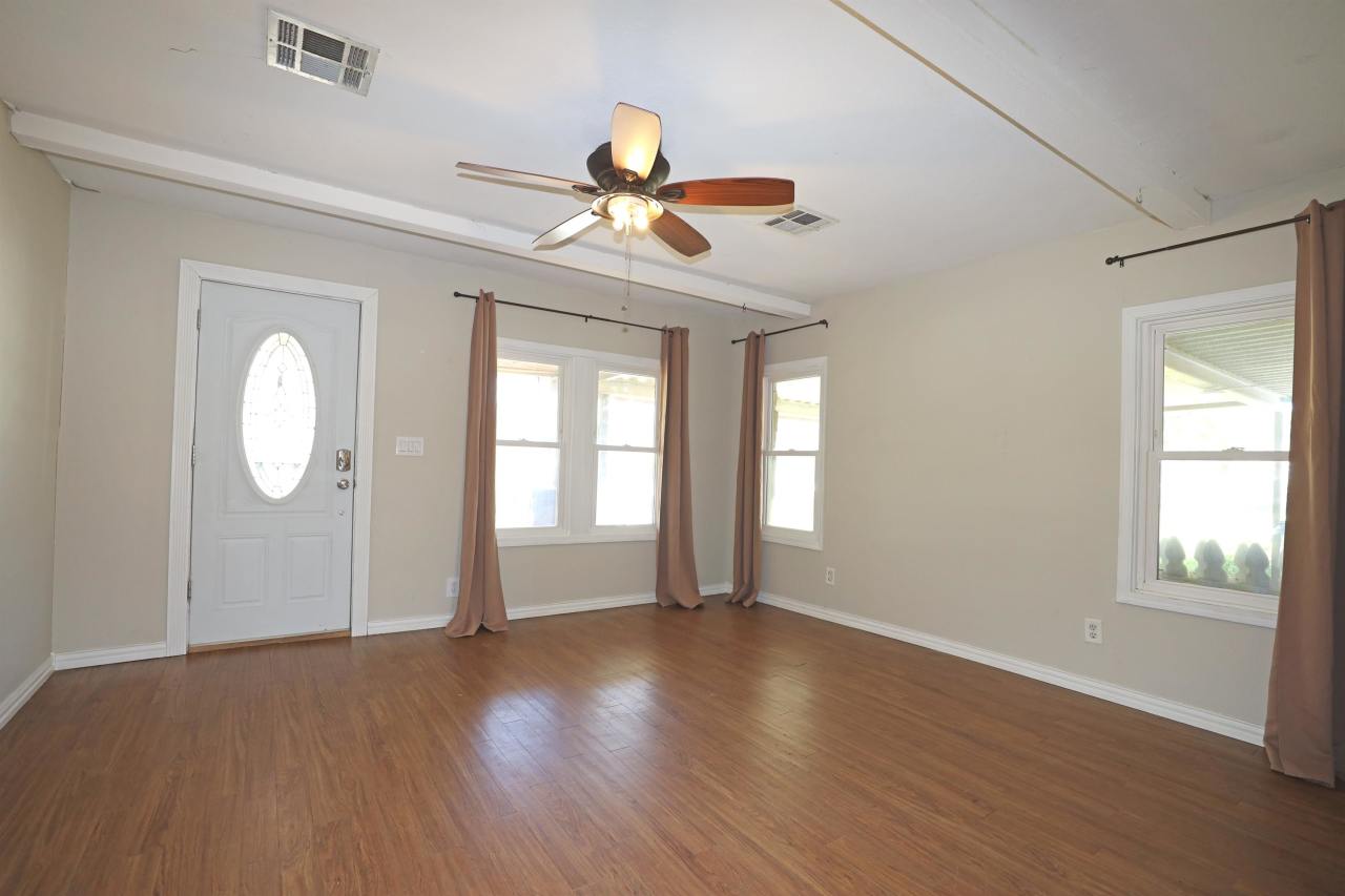 525 East Jackson Avenue