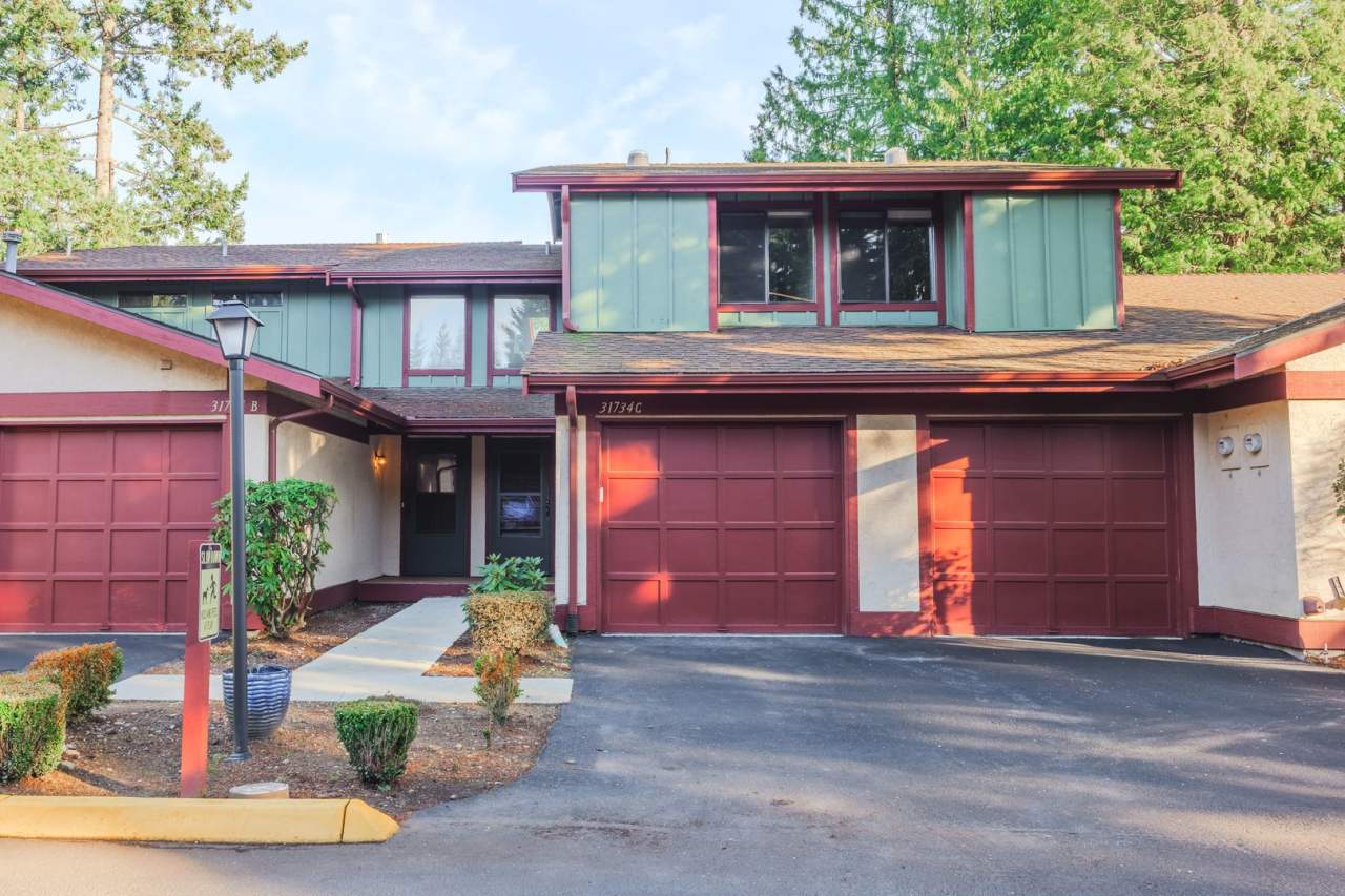 Spacious 3bd/2.5ba Smoketree Condo in Federal Way!
