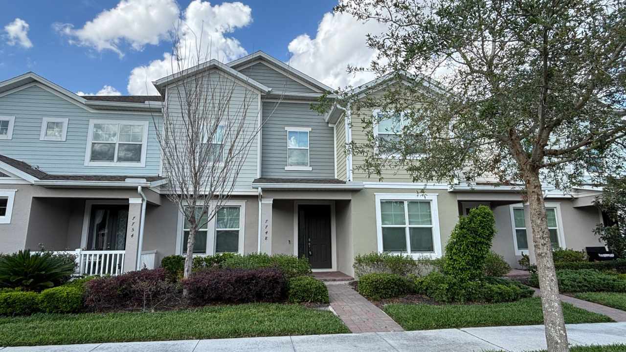 Beautiful 3BR/2.5BA Townhome in Ravenna Winter Garden!