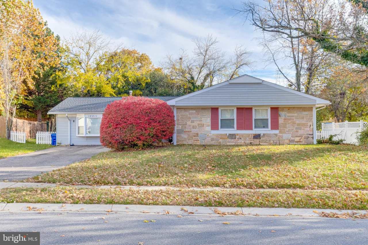 12211 ROCKLEDGE Drive