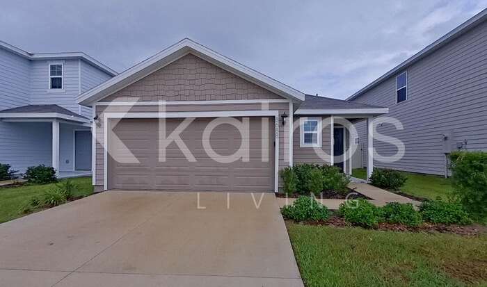 8688 Southwest 43rd Terrace