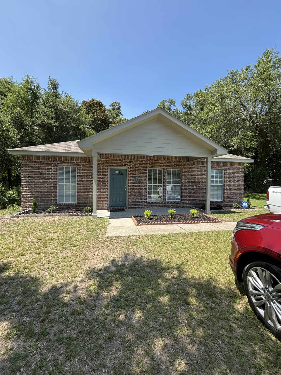 206 East Railroad Street