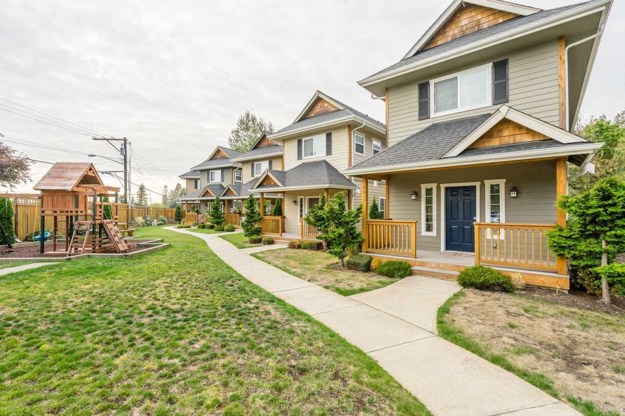 MOVE IN SPECIAL! BELLTOWN 4033 Townhouse for Rent