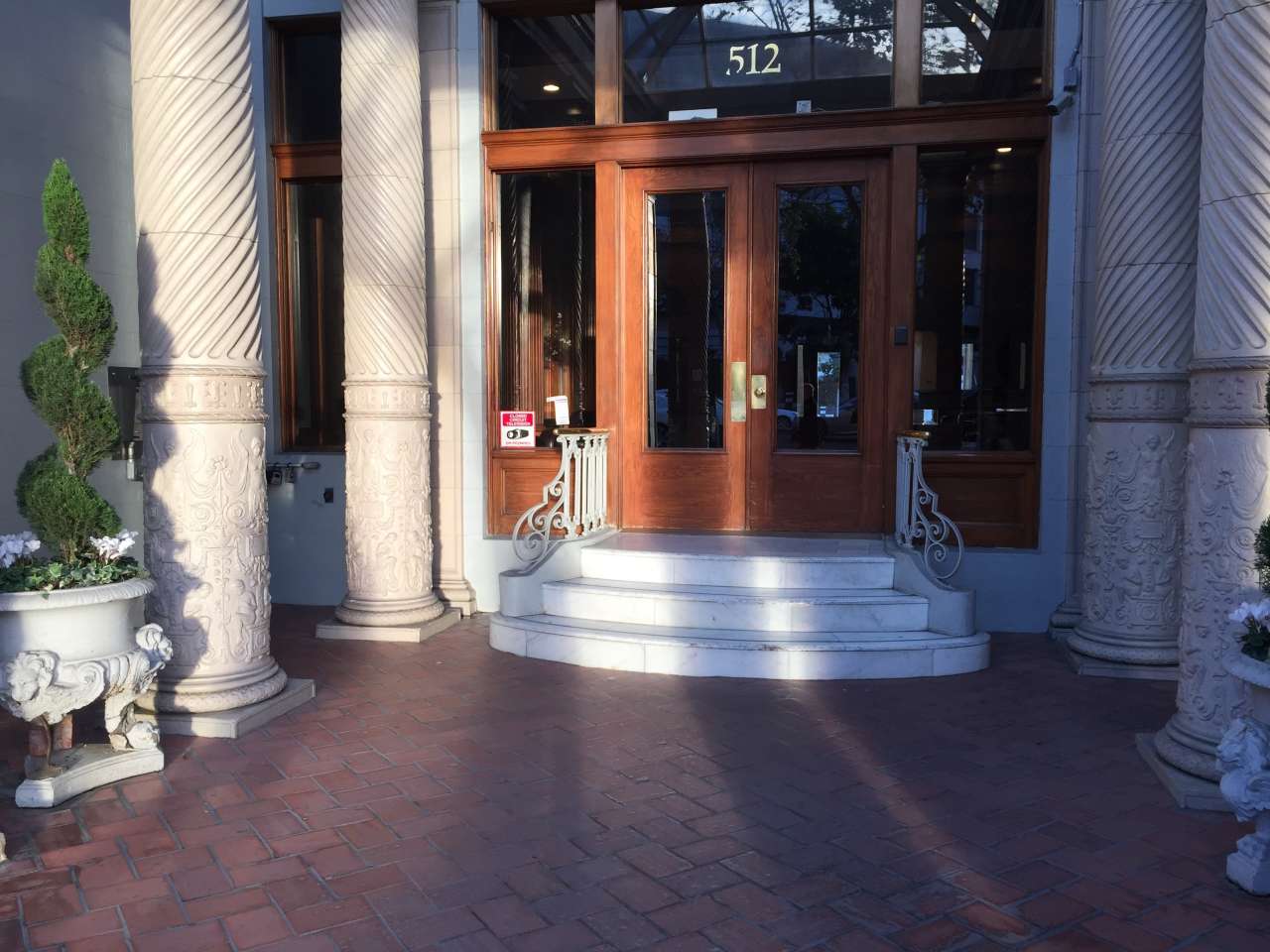 512 Van Ness Avenue