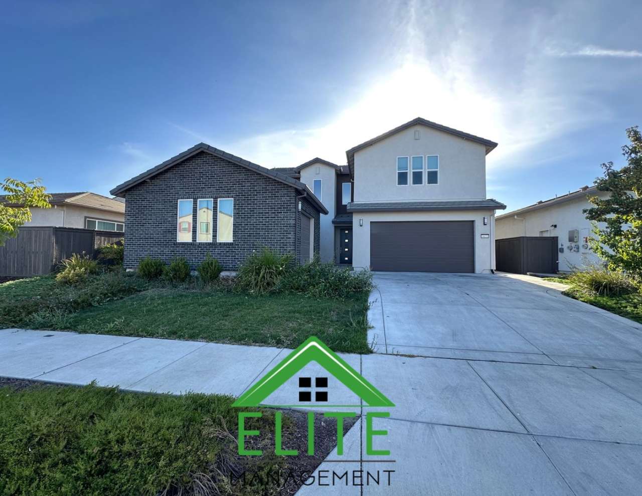 Spacious 5-Bedroom Home with Private In-Law Suite in Desirable Natomas Location