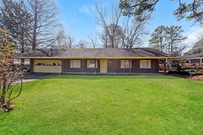 1865 Bienville Drive