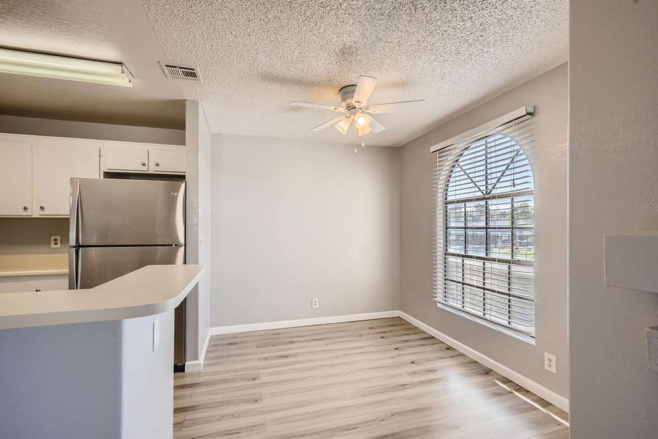 Charming 2 Bed, 2 Bath Condo in Gated Community! ** MOVE IN SPECIAL! HALF OFF FIRST MONTH'S RENT! **