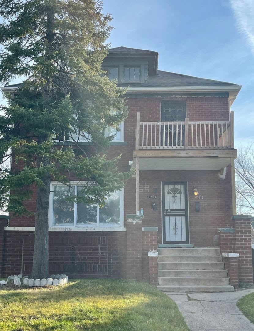 Spacious 2BR House in Detroit