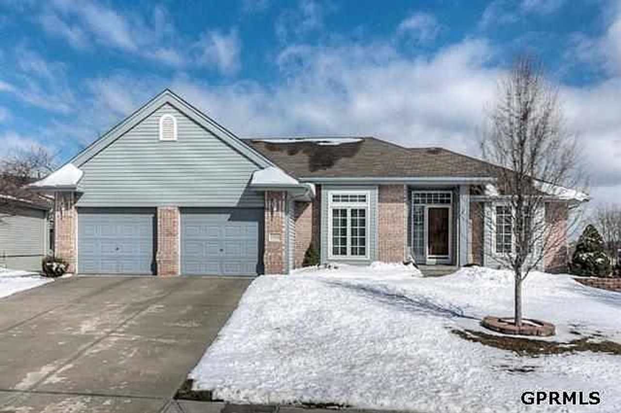 17116 I St, Omaha, NE 68135