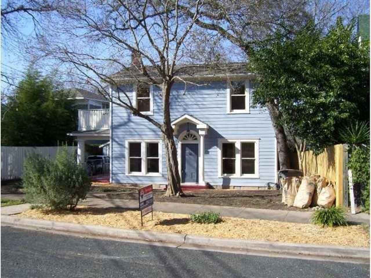 Large 4 Bedroom house with parking in North Campus