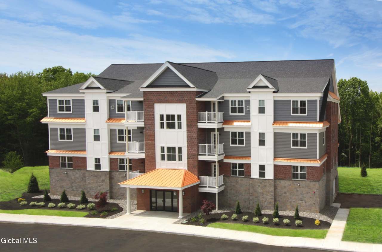 3 Kilburn Court unit: 301