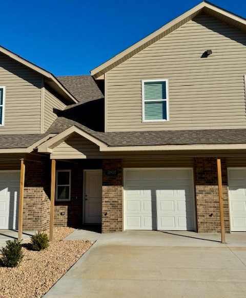 2807 W Mockingbird Ln