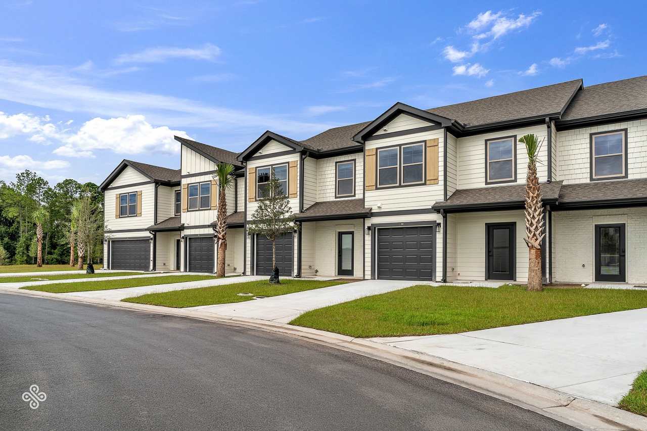 Pointe Villas Bergen Woods