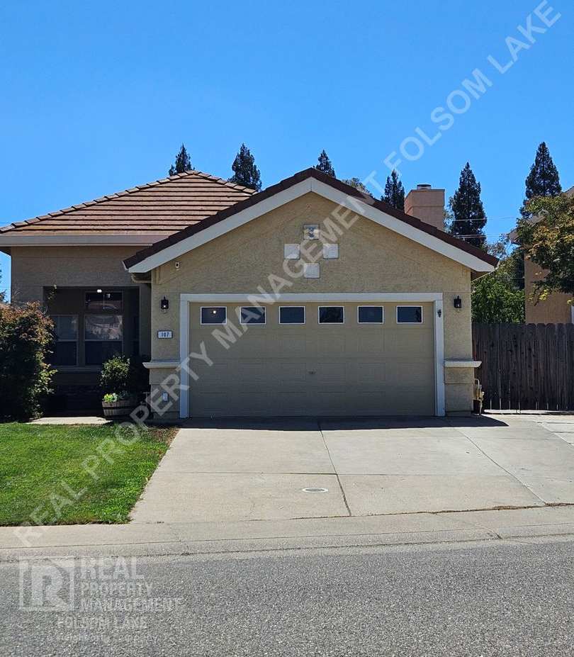 Well Maintained Folsom Home with RV Parking  Great Location