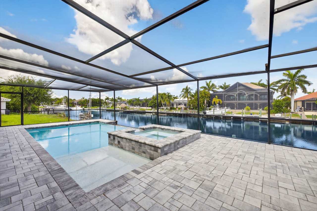 Direct Gulf Access Pool Home 3 bed +Den 3 bath 3 Car garage