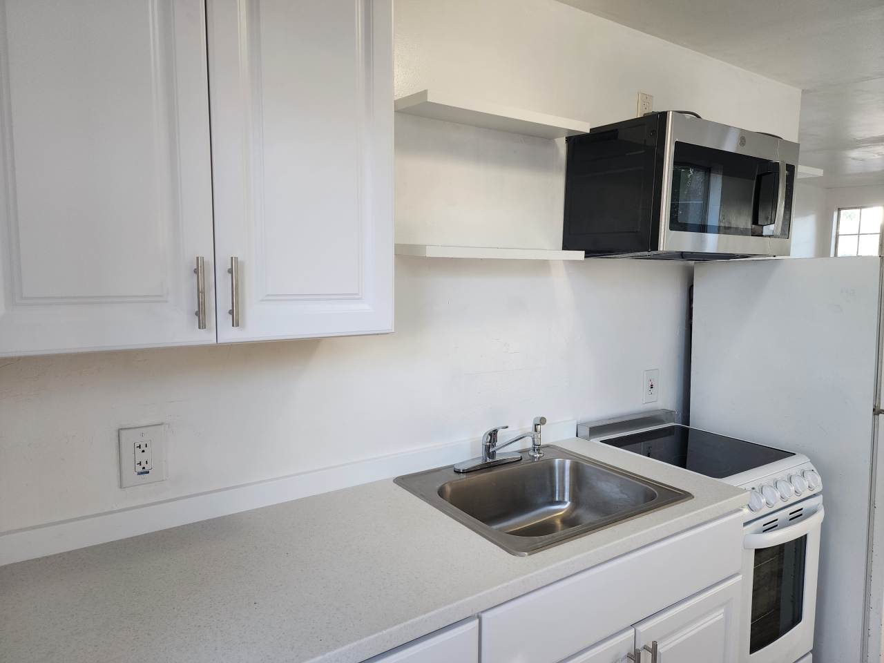 6116 Brooklyn Avenue (studio)