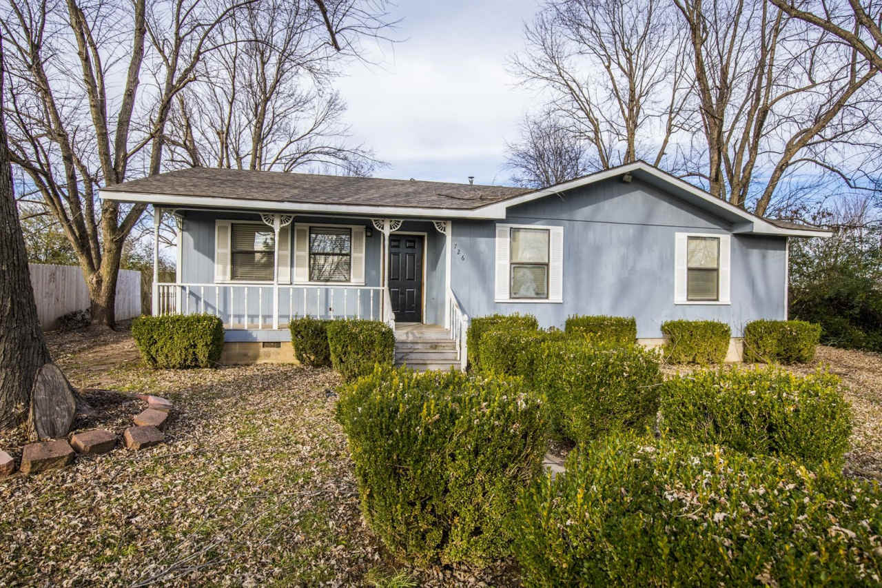 ***726 McClure Ave***