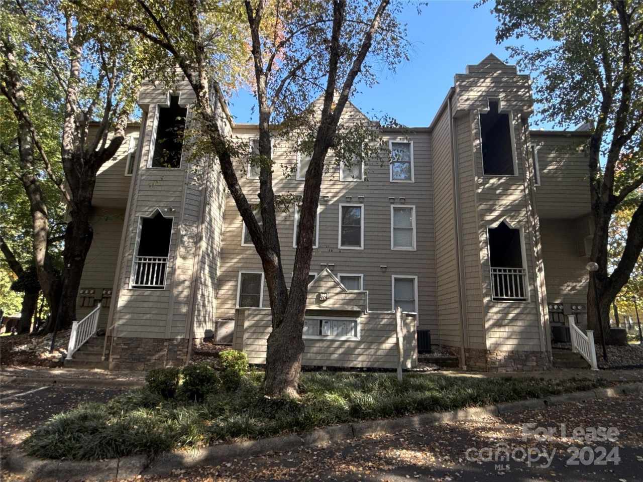 300 S Cedar Street