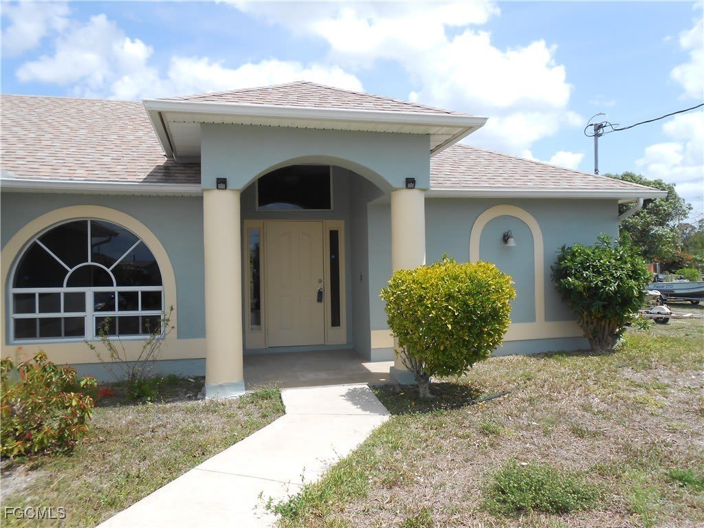 407 Chamonix Avenue S