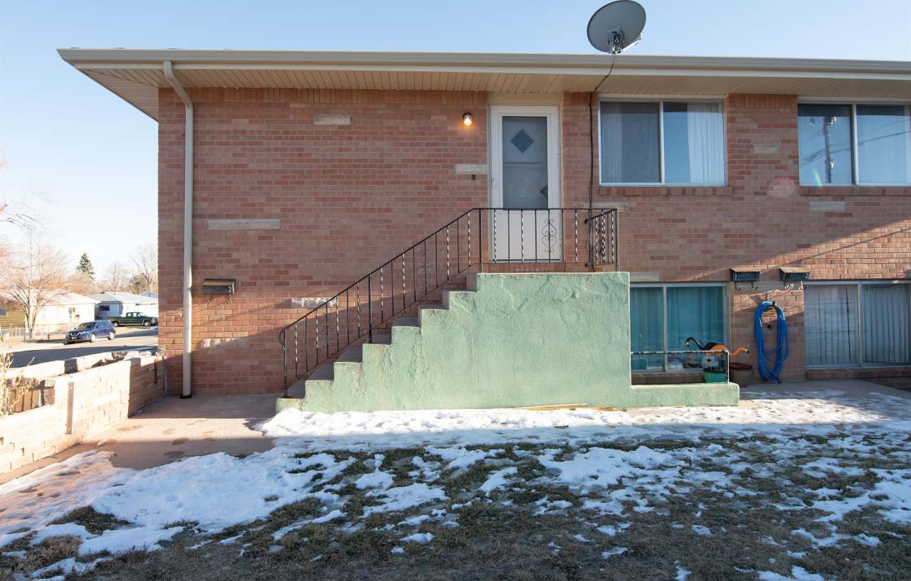 1749 Oxford Drive - 2