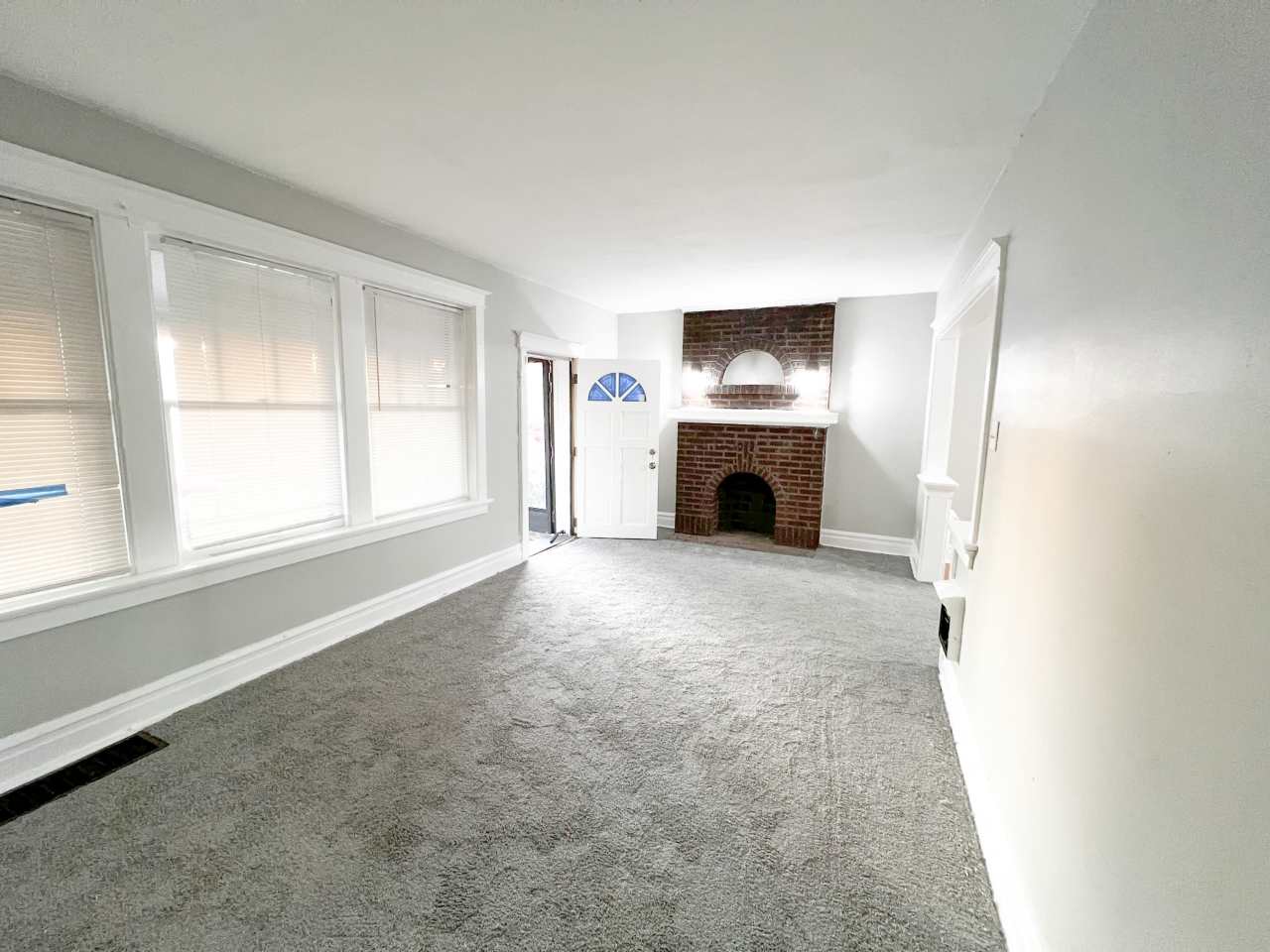 4289 San Francisco Avenue