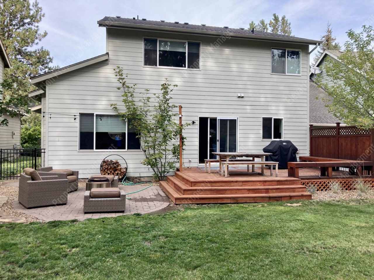 Beautifully updated 3 BR on west side of Bend