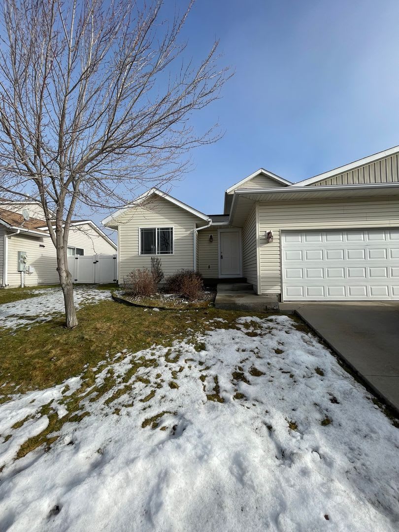 Freshly Renovated 3 Bedroom 2 Bath Townhome