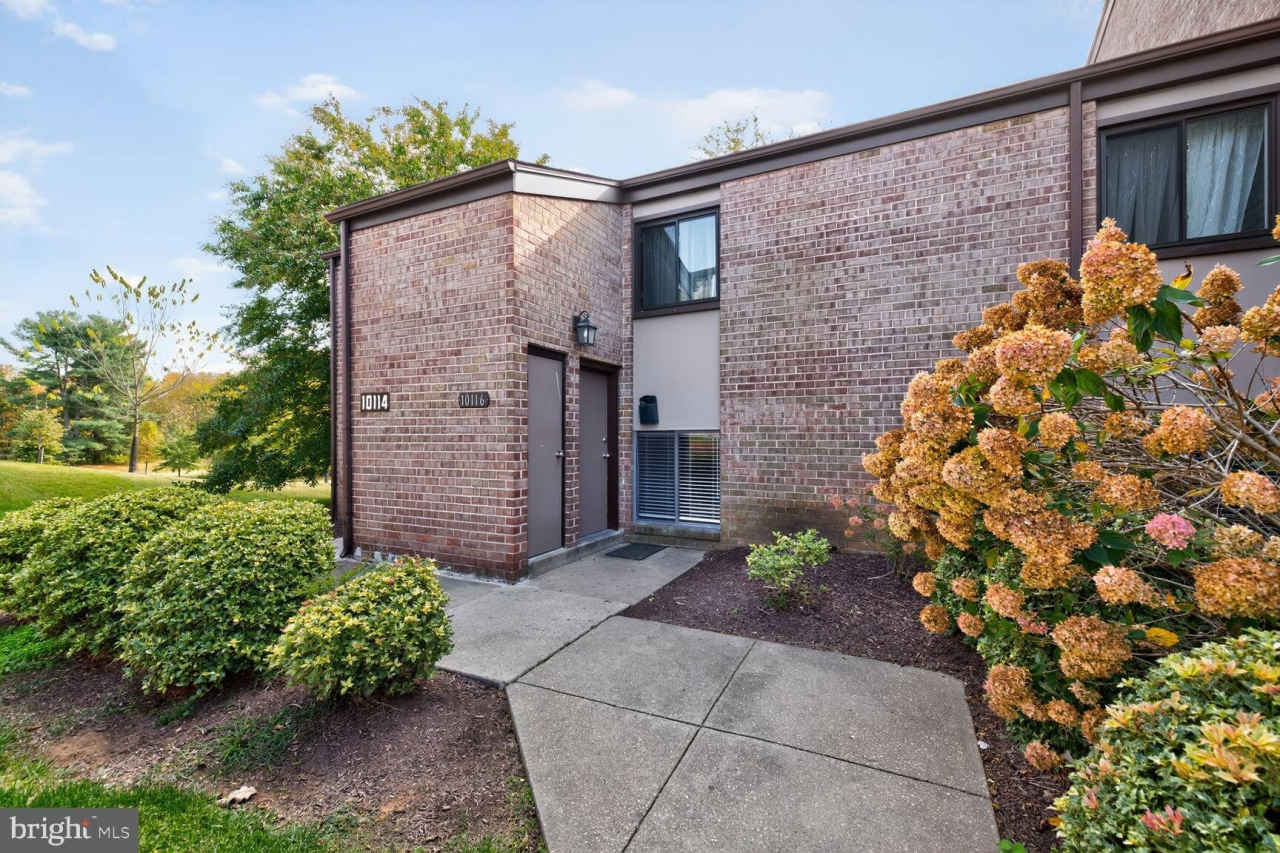 10116 LITTLE POND Place unit: 10116