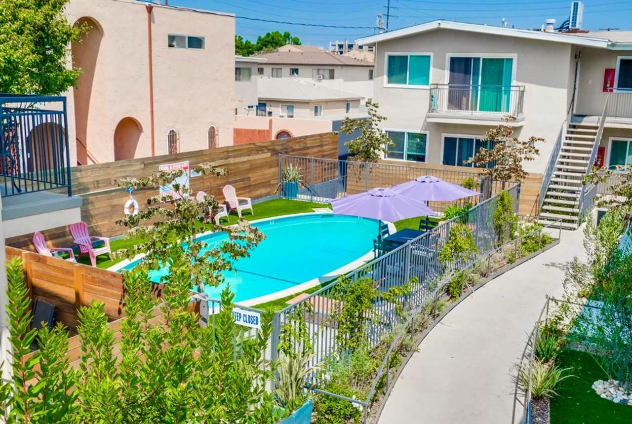 Premier Apartment Complex Near Hollywood Park with Pool, Gym and Covered Parking!