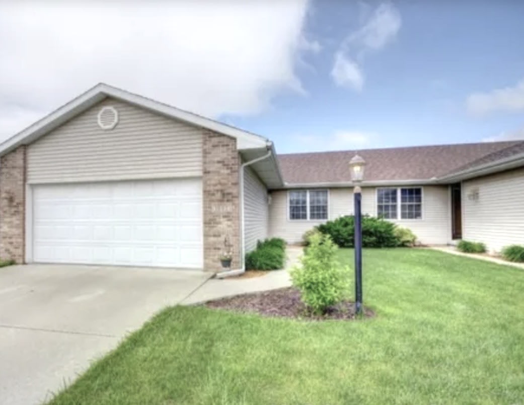 1005 Waters Edge Road - 1